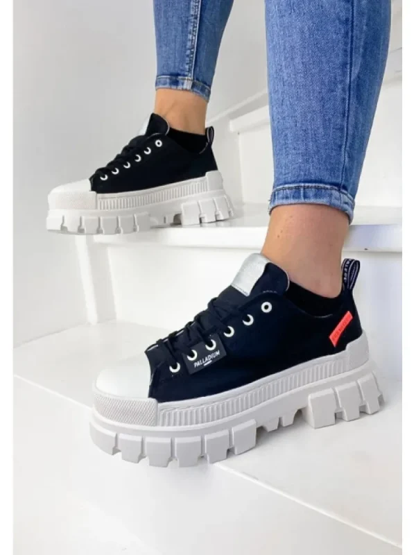 Femme Palladium Baskets^Revolt Lo Tx Black/Marshmallow-